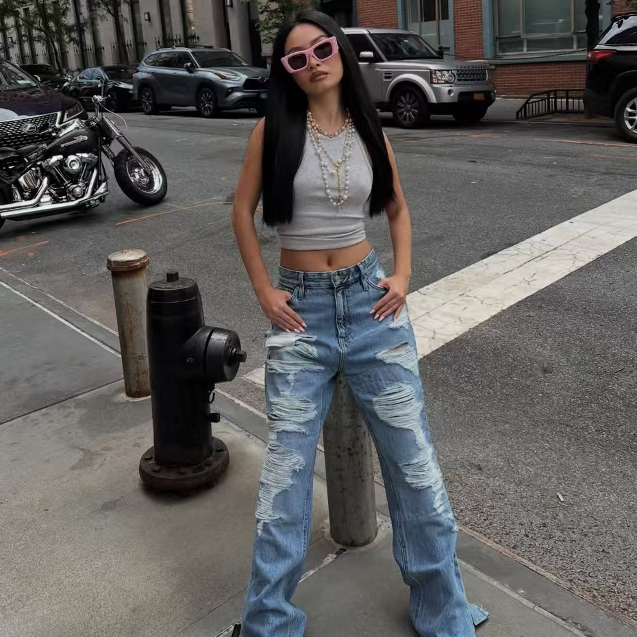 Good American: Spring Sale Straight Demin Jeans $111.3
