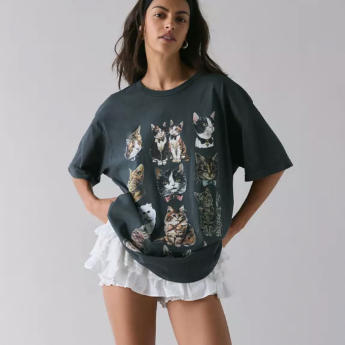 Urban Outfitters：Buy One Get One 50% OFF All Tees & Shorts