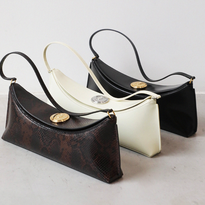 Il duomo: New Arrivals! Buy Prada, Canada Goose and More