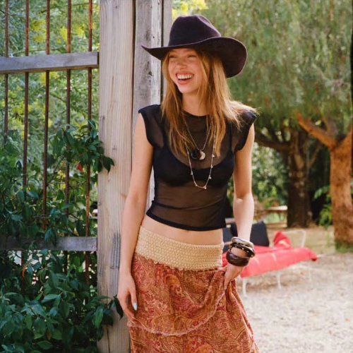 Urban Outfitters: Up to 70% OFF Sale