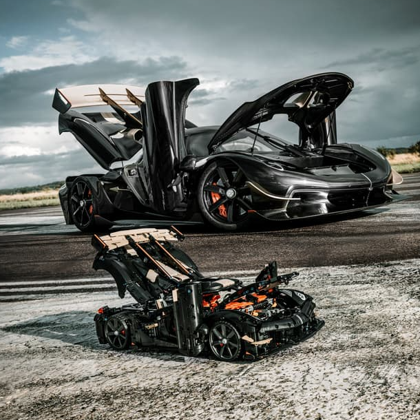 Lego Koenigsegg Sadair's Spear Megacar